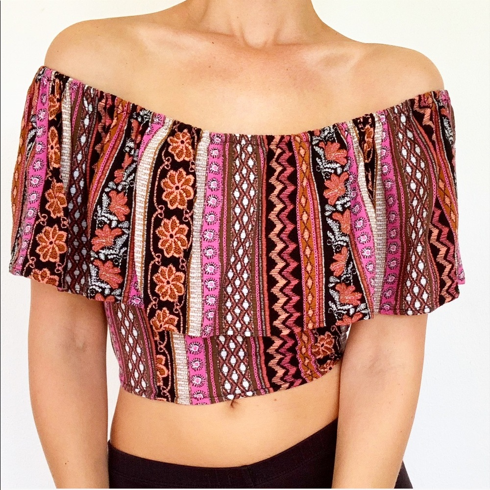 Band of Gypsies tribal print off-shoulder crop top size XS